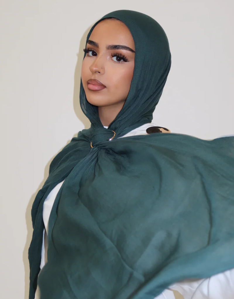 Hijab 5 Emerald Meadow - Image 1